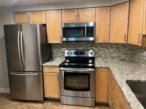 apt-105-920 Vose Dr, Gurnee, IL, 60031-3146 | Card Image