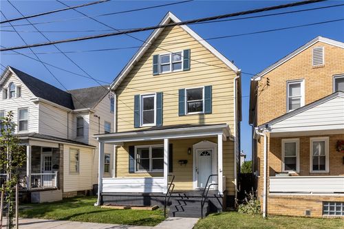 105 Broad St, Leetsdale, PA, 15056-1111 | Card Image