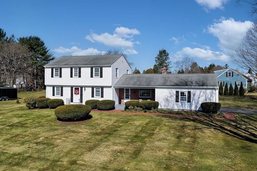 16 Brentwood Dr, Wilbraham, MA, 01095-2504 | Card Image