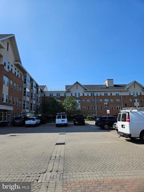 411-23 Pierside Dr, BALTIMORE, MD, 21230-5472 | Card Image