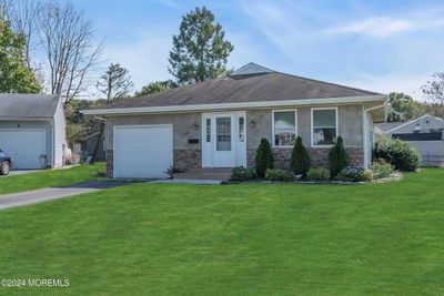 19 Cheddar Pink Cv Cove, Home with 2 bedrooms, 1 bathrooms and null parking in Toms River NJ | Image 2