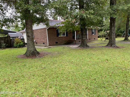 8958 Dale St Ne, Leland, NC, 28451-8162 | Card Image