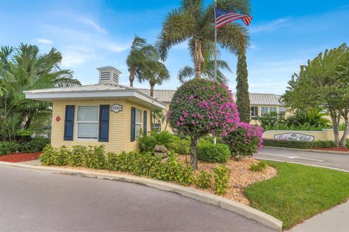 203-32 Colonial Club Dr, Boynton Beach, FL, 33435-8407 | Card Image