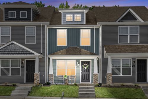 102 Davis Ridge Ln, Clarksville, TN, 37040-2071 | Card Image