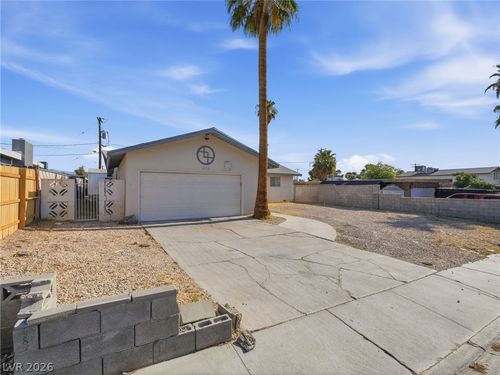 1810 Renada Cir, North Las Vegas, NV, 89030-5042 | Card Image