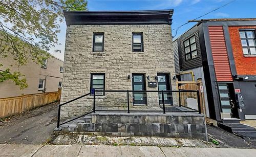 232-234-234 Hannah St, Vanier, ON, K1L7N2 | Card Image