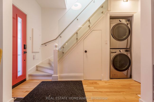98 Edwin Ave, House attached with 2 bedrooms, 2 bathrooms and 1 parking in Toronto ON | Image 17