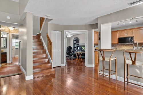 204-301 Sw 158th Ter, Pembroke Pines, FL, 33027-1104 | Card Image
