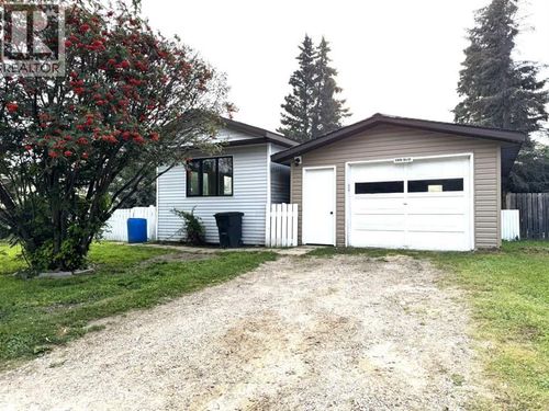 1305 11 St Se, Slave Lake, AB, T0G2A3 | Card Image