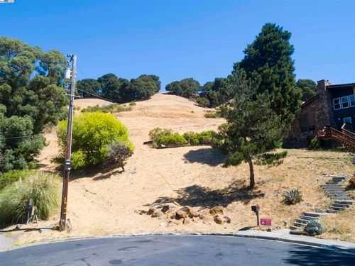 2543 Heide Ct, El Sobrante, CA, 94803-3609 | Card Image