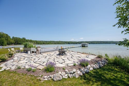 708 E Sugar Bay Ln, Cedar, MI, 49621-8916 | Card Image