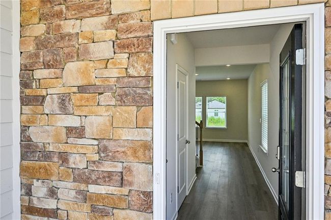 2761 Aralynn Way, House other with 3 bedrooms, 3 bathrooms and 2 parking in College Park GA | Image 5