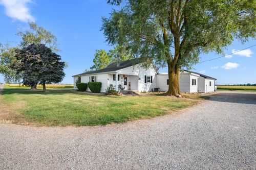 10086 E 1500th Rd, Martinsville, IL, 62442-2501 | Card Image