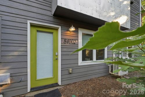 84 Middlemont Ave, Asheville, NC, 28806-2557 | Card Image