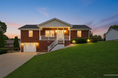 1220 Kenzie Ct, Berea, KY, 40403-9365 | Card Image