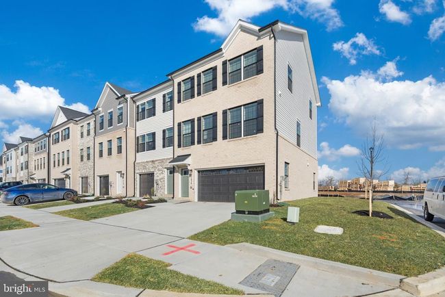 7429 Fern Gully Way, Townhouse with 4 bedrooms, 4 bathrooms and null parking in BRANDYWINE MD | Image 4