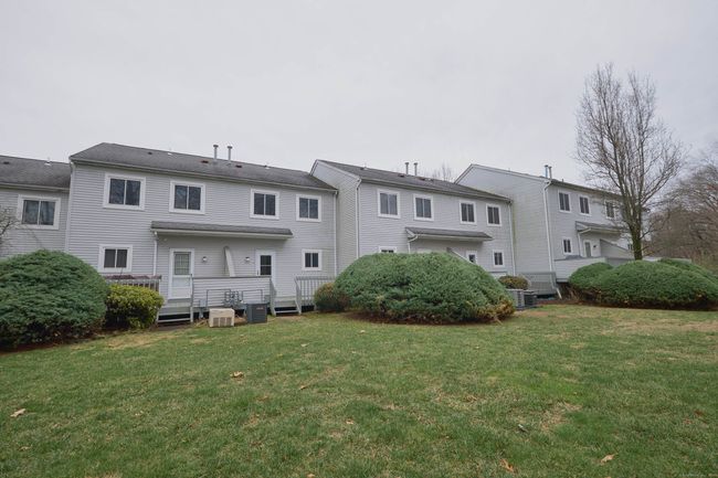 APT-49 - 69 Northwest Drive, Condo with 2 bedrooms, 2 bathrooms and null parking in Plainville CT | Image 10