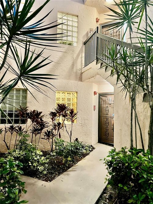 apt-160-10730 Nw 14th St, Plantation, FL, 33322-6954 | Card Image
