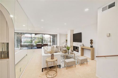 unit-205-5340 Yarmouth Ave, Encino, CA, 91316-3160 | Card Image