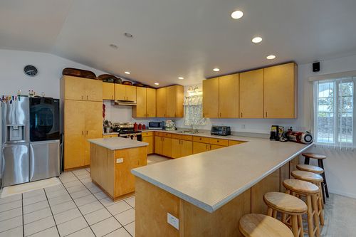 497 Makanaa St, Hilo, HI, 96720-6021 | Card Image