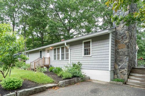 6 Tanglewood Dr, Dover, NH, 03820-4548 | Card Image