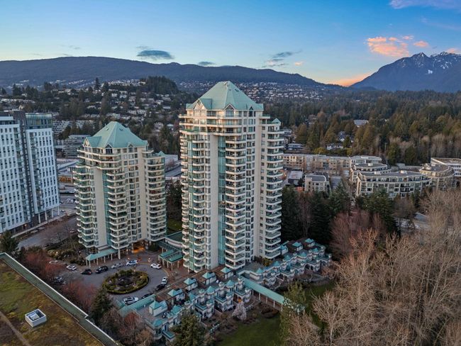 18A - 338 Taylor Way, Condo with 2 bedrooms, 2 bathrooms and 2 parking in West Vancouver BC | Image 24