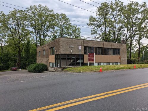 380 Adams St, Bedford Hills, NY, 10507-2075 | Card Image