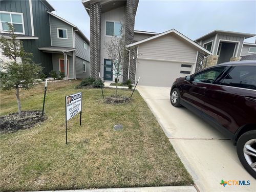 325 New Hampton Way, San Marcos, TX, 78666-4677 | Card Image