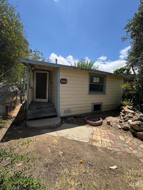 629 Woodrow St, Taft, CA, 93268-2308 | Card Image