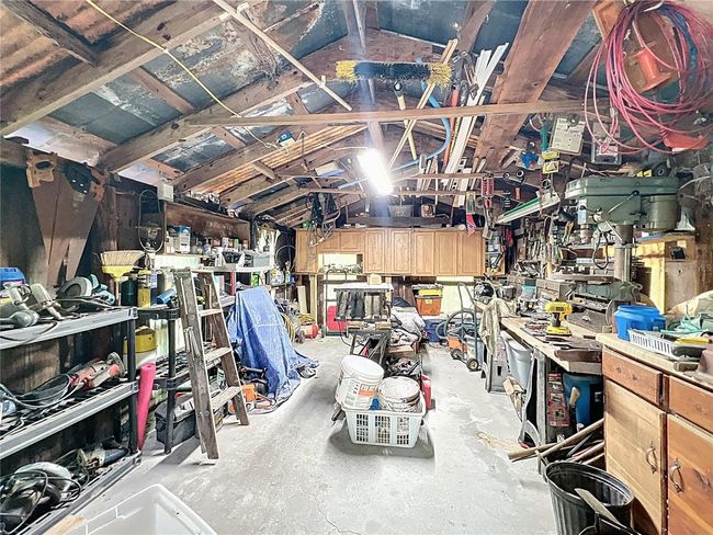 Expansive Workshop for all your projects and storage | Image 40