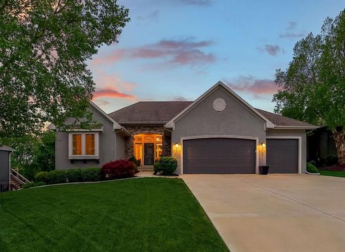 20507 W 80th St, Shawnee, KS, 66218-8503 | Card Image