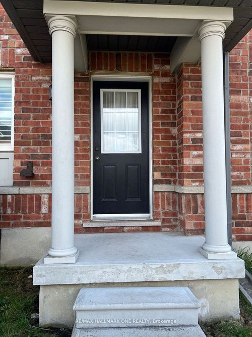 118-9 Old Colony Rd, Richmond Hill, ON, L4E4L5 | Card Image