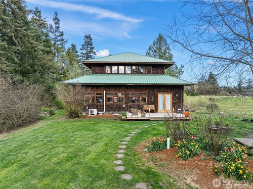 651 E Marrowstone Rd, Nordland, WA, 98358-9633 | Card Image
