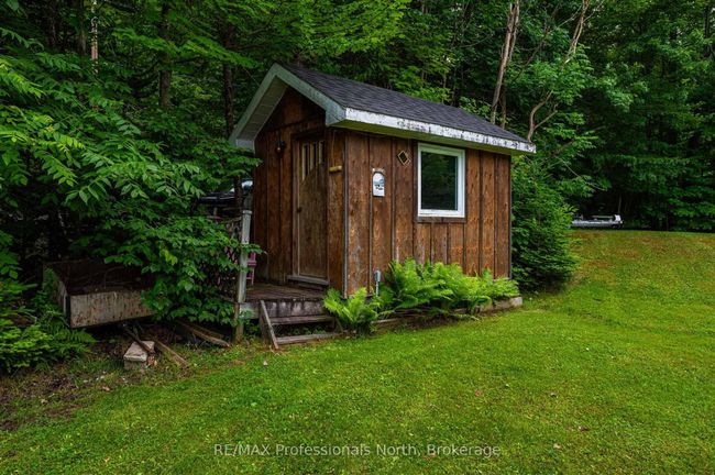1075 Comak Cres, House other with 4 bedrooms, 4 bathrooms and 6 parking in Algonquin Highlands ON | Image 35