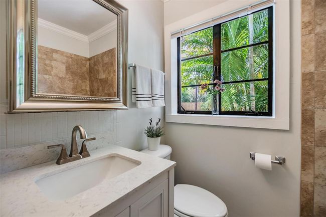 Full Bath | Image 19