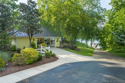 Community Poolside Pavillion | Image 3