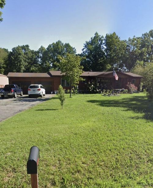 2290 Hilham Hwy, Livingston, TN, 38570-8825 | Card Image