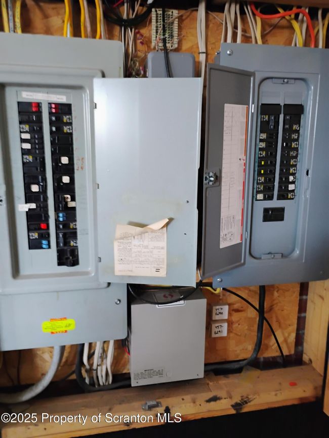 Circuit Breakers | Image 11