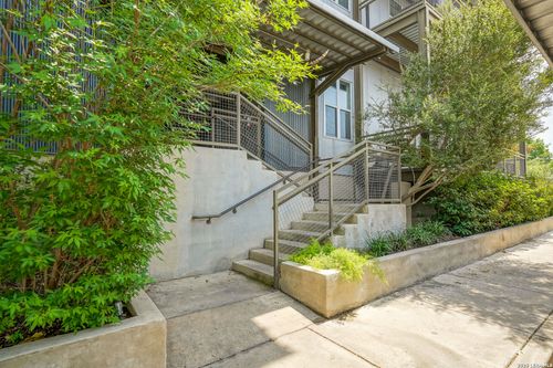 3202-831 S Flores St, San Antonio, TX, 78204-1448 | Card Image