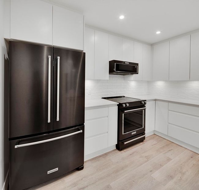 1508 - 2180 Kelly Ave, Condo with 2 bedrooms, 1 bathrooms and 1 parking in Port Coquitlam BC | Image 11