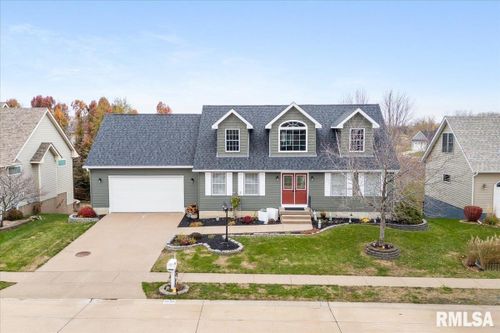 1030 Meadowview Lane, Davenport, IA, 52806 | Card Image