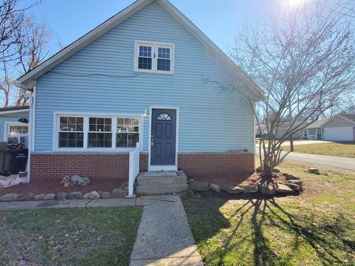 511 W Baird St, Carbondale, IL, 62901-1210 | Card Image