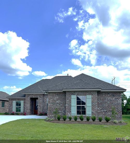 18643 Seabiscuit Ln, Zachary, LA, 70791 | Card Image