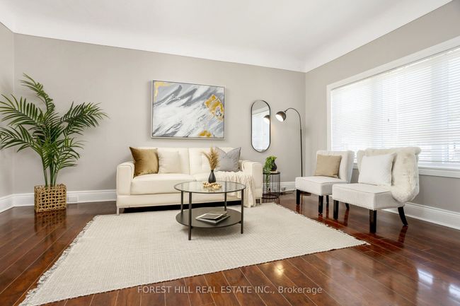 224 Brucedale Ave E, Home with 4 bedrooms, 2 bathrooms and 3 parking in Hamilton ON | Image 7