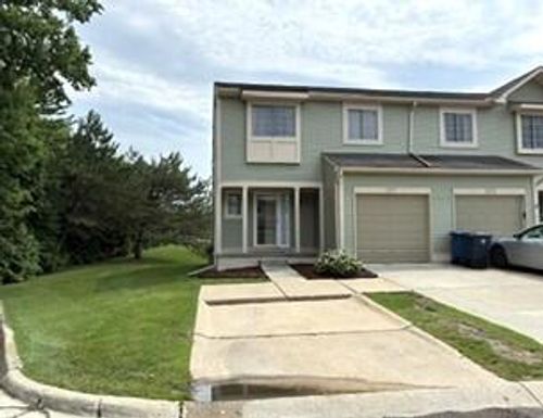 671 Liberty Pointe Dr, Ann Arbor, MI, 48103-6800 | Card Image