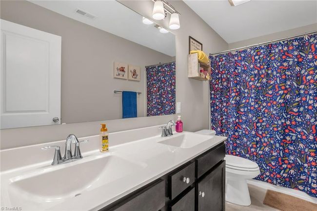 Bathroom | Image 25