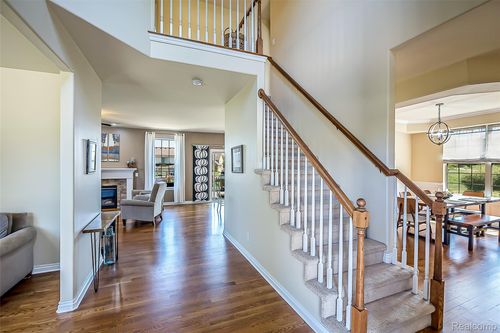58740 Carriage Ln, South Lyon, MI, 48178-1927 | Card Image