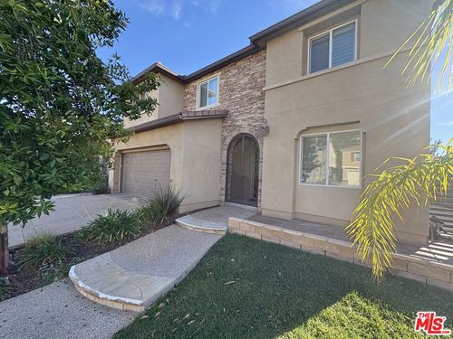 19320 Carranza Ln, Santa Clarita, CA, 91350-4701 | Card Image