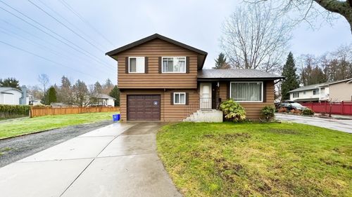 14096 66a Ave, Surrey, BC, V3W6M4 | Card Image