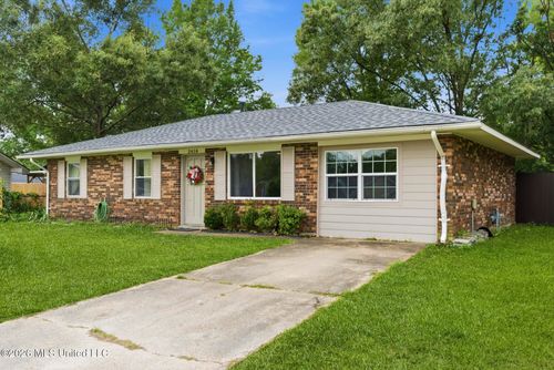 2616 W Angela Cir, Gulfport, MS, 39503-3719 | Card Image